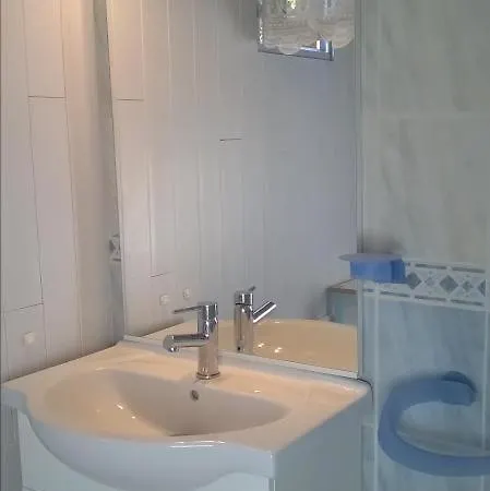 Chez Danielle Et Guy Léon