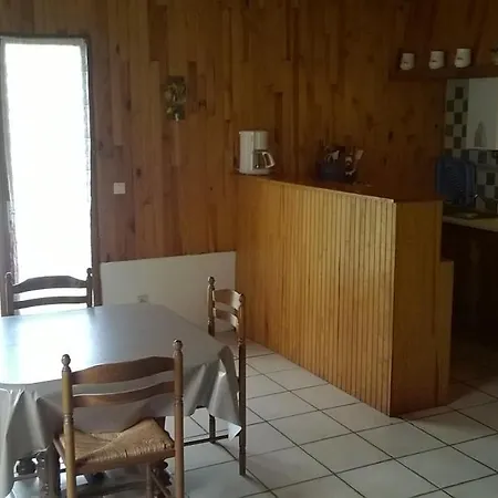 Holiday home Chez Danielle Et Guy *