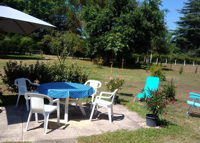 Дом отдыха Chez Danielle Et Guy Леон